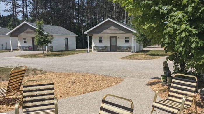 Torch Bay Inn and Cottages - Web Listing Photo (newer photo)